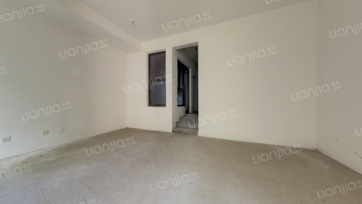 麓湖半山二期二手房实景图