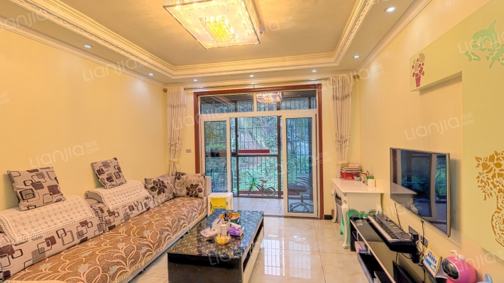 山水蓝庭二手房实景图