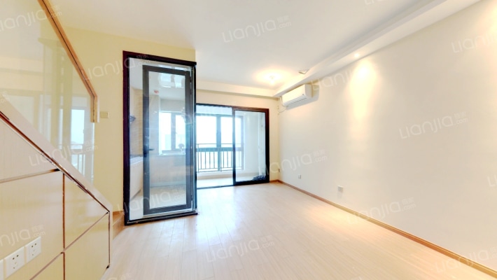 海伦广场二手房实景图