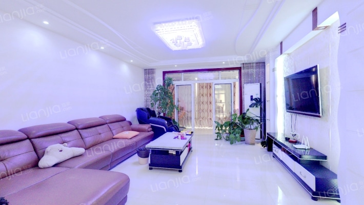 依云小镇二手房实景图