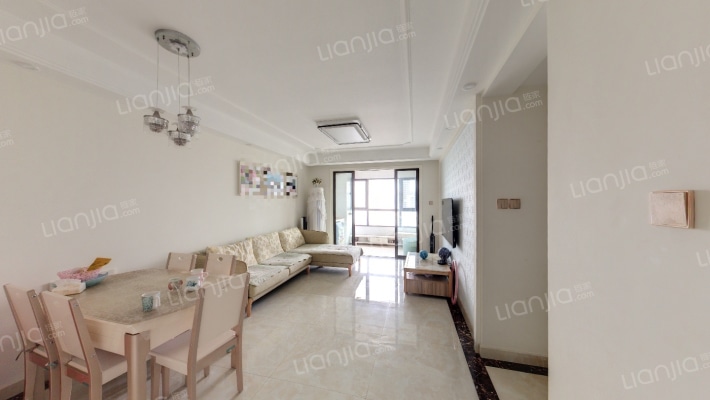 万达临湖苑B区二手房实景图