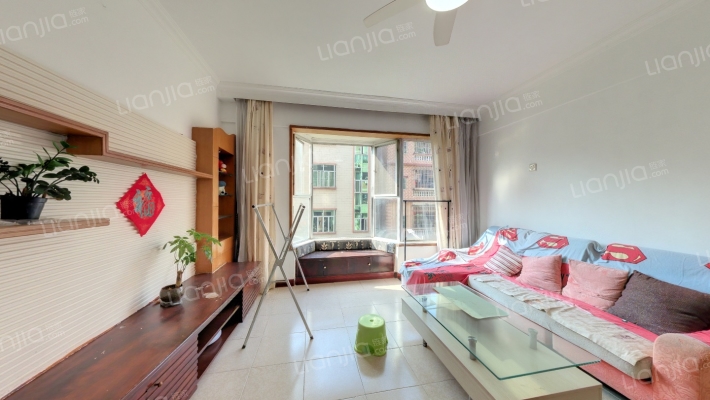 浪琴花园二手房实景图