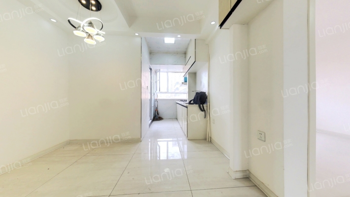 建大五小区二手房实景图