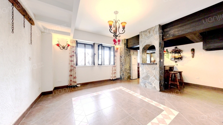 泰晤士小镇(公寓)二手房实景图