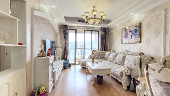 保利爱尚里尚佳二手房实景图