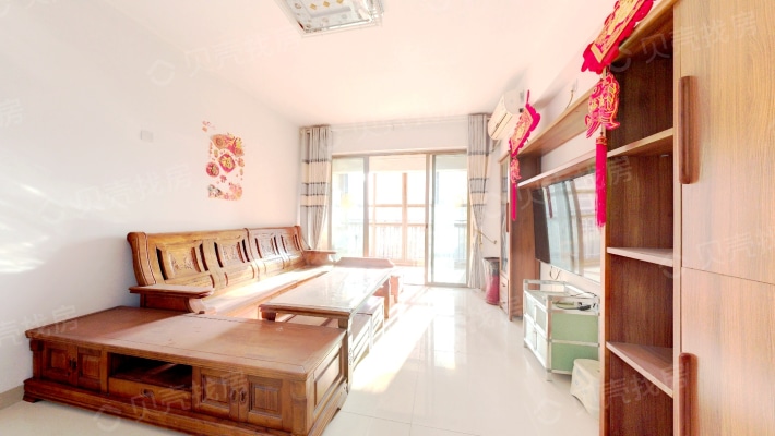 惠州大亚湾龙光城南二期3室2厅105平米二手房价格156万，单价14858元/平米