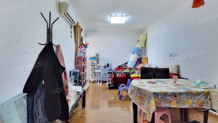 观邸国际二手房实景图