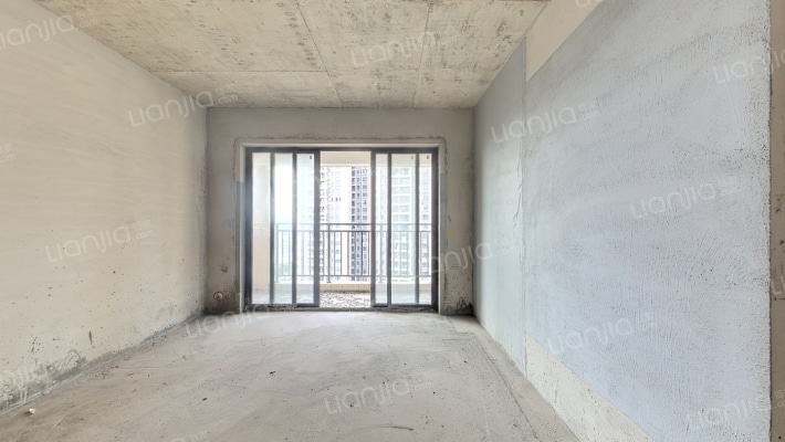 福晟钱隆樽品花园二手房实景图