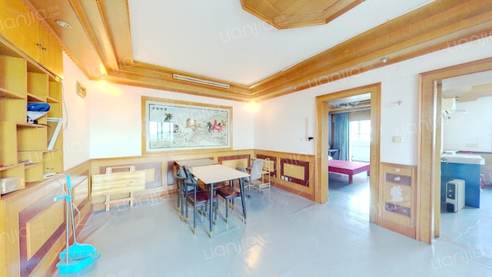 万隆花苑二手房实景图