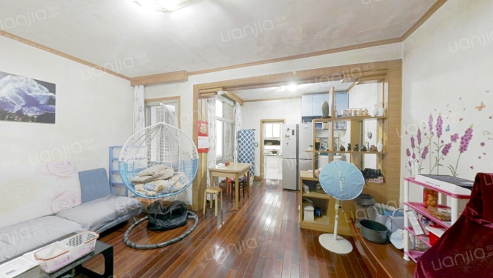 一纬路39号二手房实景图