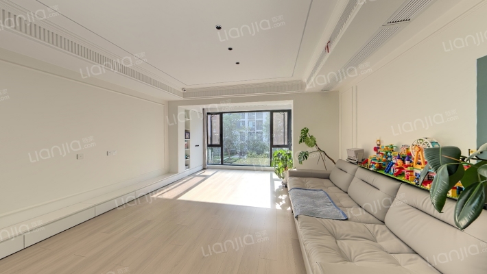 华侨城万科浔岸二手房实景图