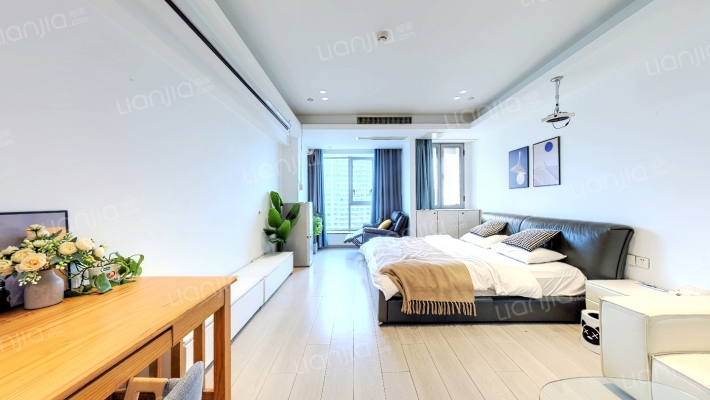 曼巴特写字楼二手房实景图