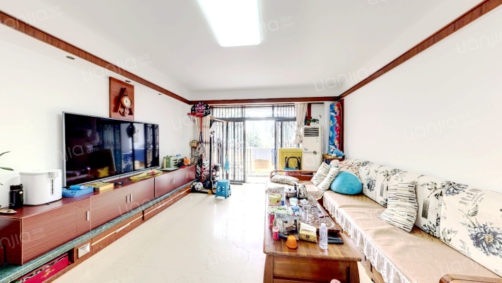 水岸豪景二手房实景图