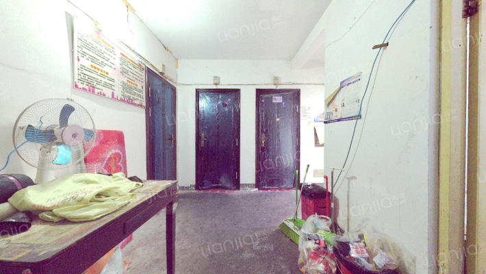 中华西村二手房实景图