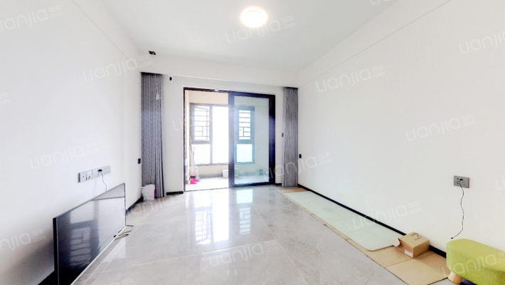 美的君兰半岛A4地块二手房实景图