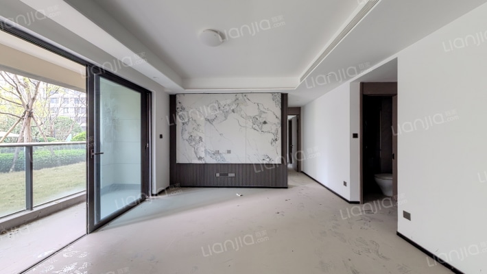 龙湖颐天康养天曜二手房实景图