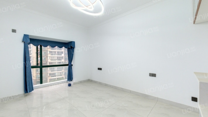 澳利雅苑二手房实景图