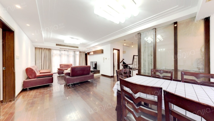 虹桥高尔夫别墅二手房实景图