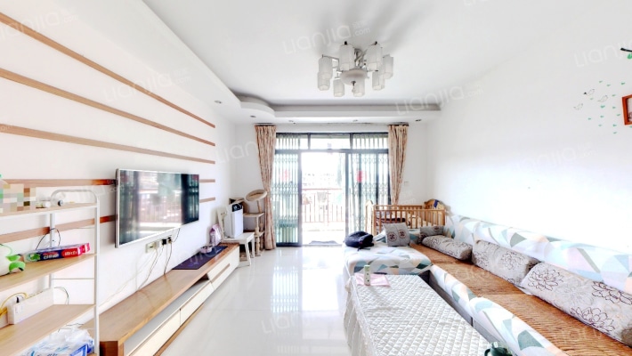 恒翠华庭二手房实景图