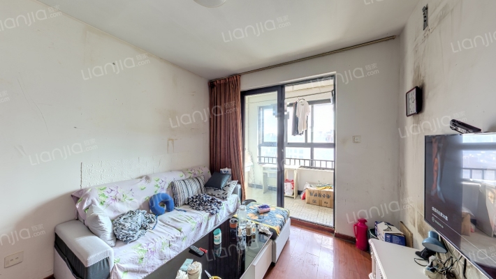 粤秀名邸二手房实景图