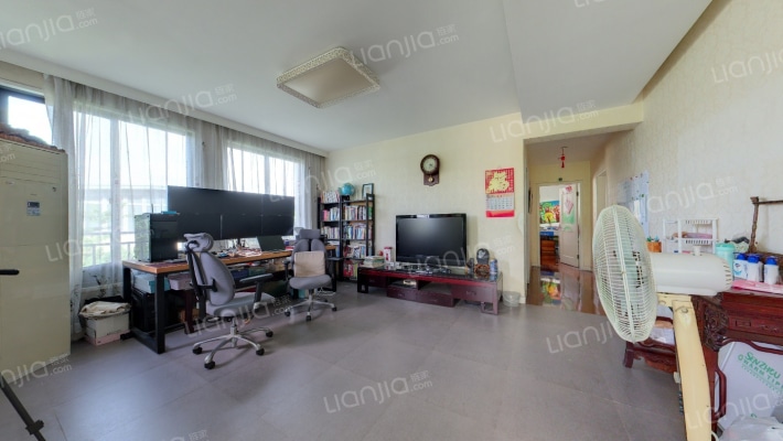 万科白马花园(公寓)二手房实景图