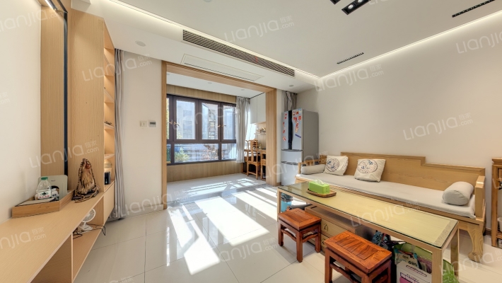 新天地荻泾花园二手房实景图