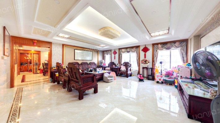 世界贸易广场二手房实景图