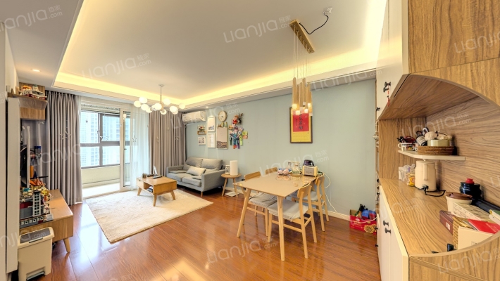 世纪之光二手房实景图