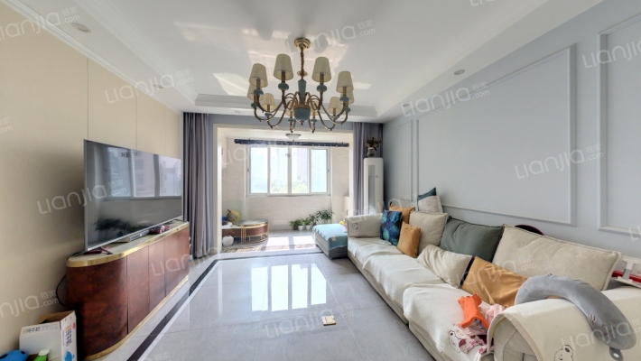 紫艺华府二手房实景图