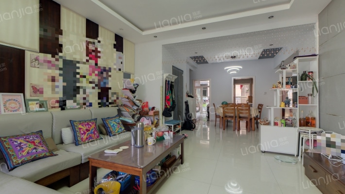 逸水青城兰卡威二手房实景图