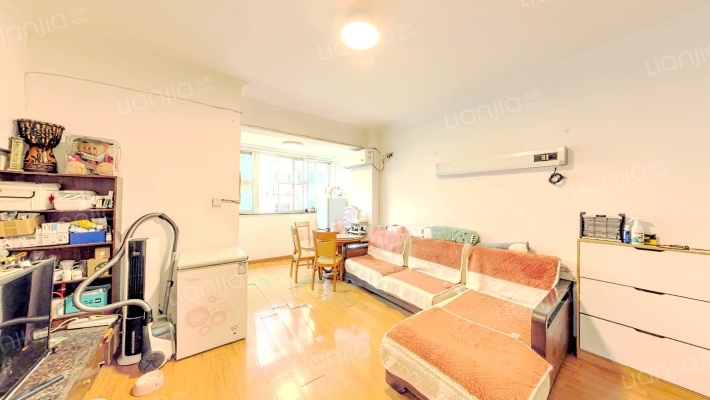 假日花园二手房实景图