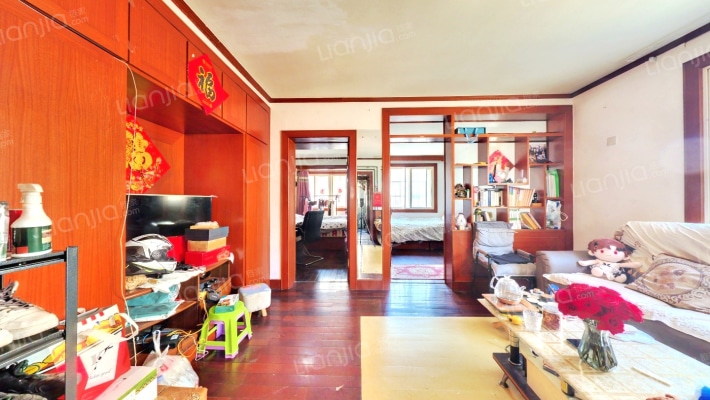 虎山花苑E区二手房实景图