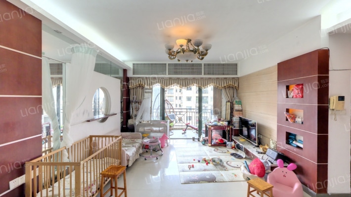 盈翠豪园二手房实景图