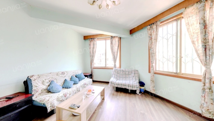 世发家园二期二手房实景图