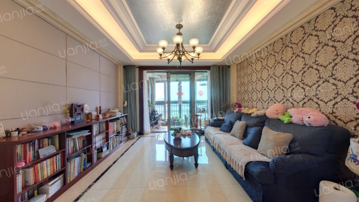 藏龙御景二手房实景图