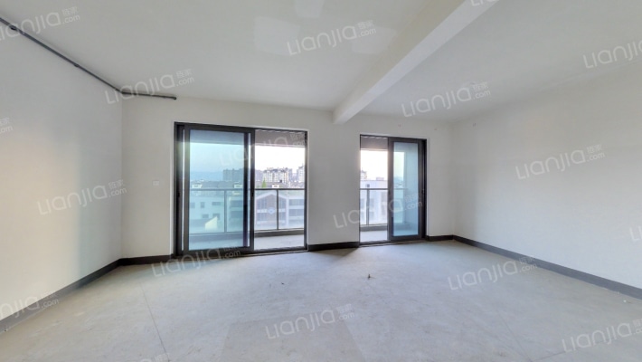 绿城·凤鸣云庐二手房实景图