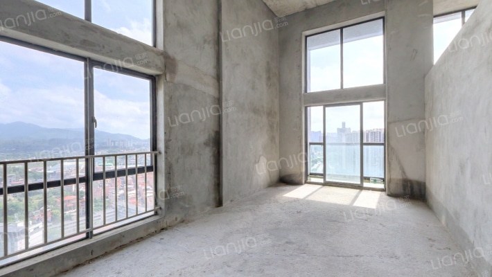 润发广场二手房实景图