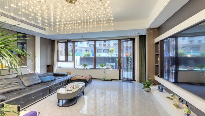 龙湖天璞二手房实景图