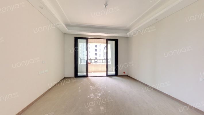 保利香颂三期二手房实景图