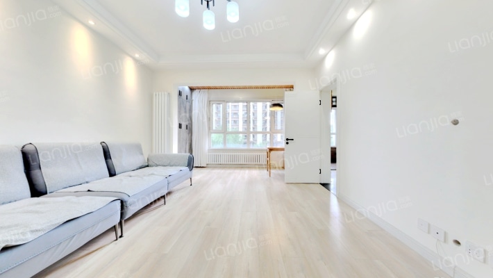 群力家园E区二手房实景图