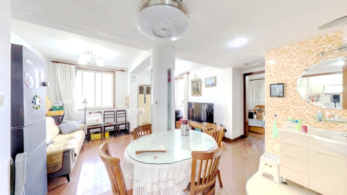 巨东小区二手房实景图