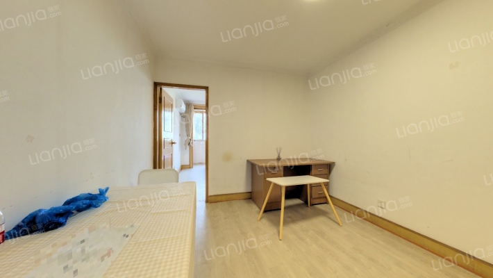 吉浦路615弄二手房实景图