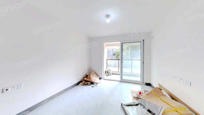 美的悦岚山西区二手房实景图