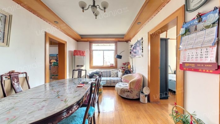 迈皋桥街258号二手房实景图