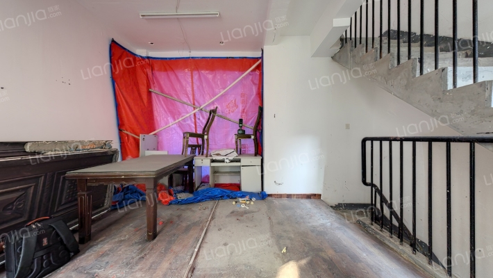 布鲁斯小镇(一期)(别墅)二手房实景图