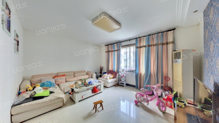 金马新苑二手房实景图