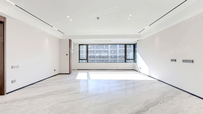 市中万科城一期翡逸园二手房实景图