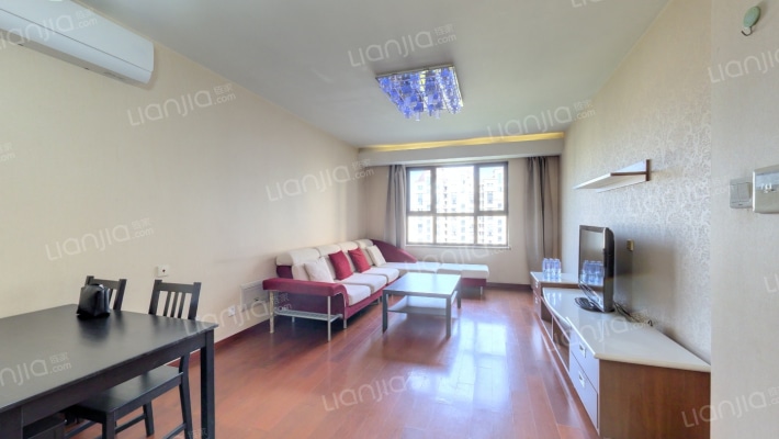 新里西斯莱公馆二手房实景图