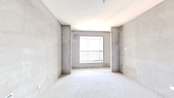 中海国际公园城瞰湖苑二手房实景图