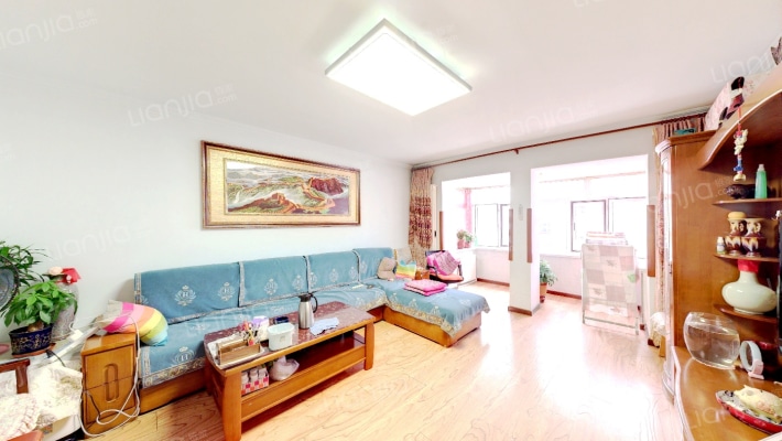 沿江小区二手房实景图